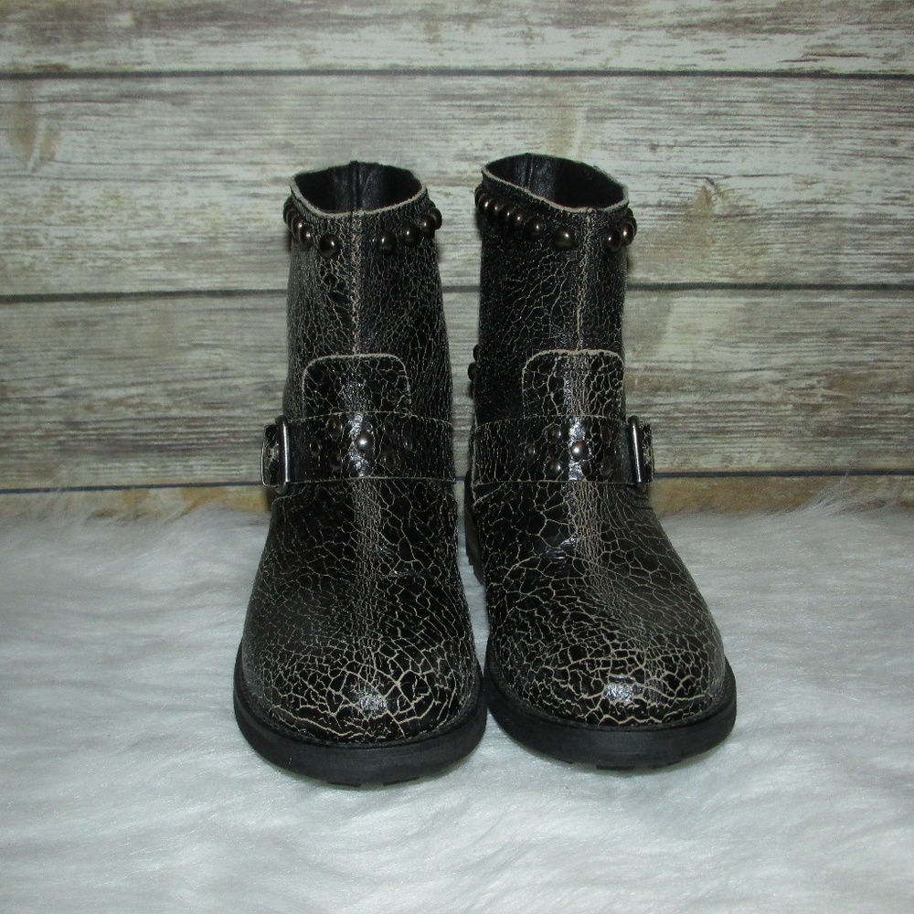 Mally Black Textured Leather Ankle Boots - Picture 3 of 8